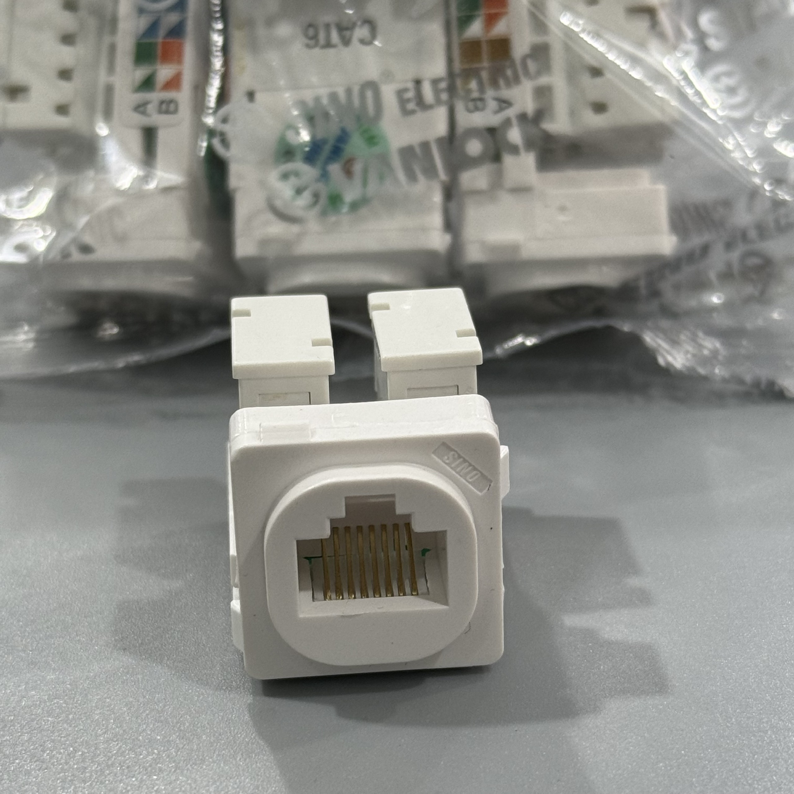 Ổ cắm mạng RJ45 - Hạt mạng Cat6 SINO S30RJ886